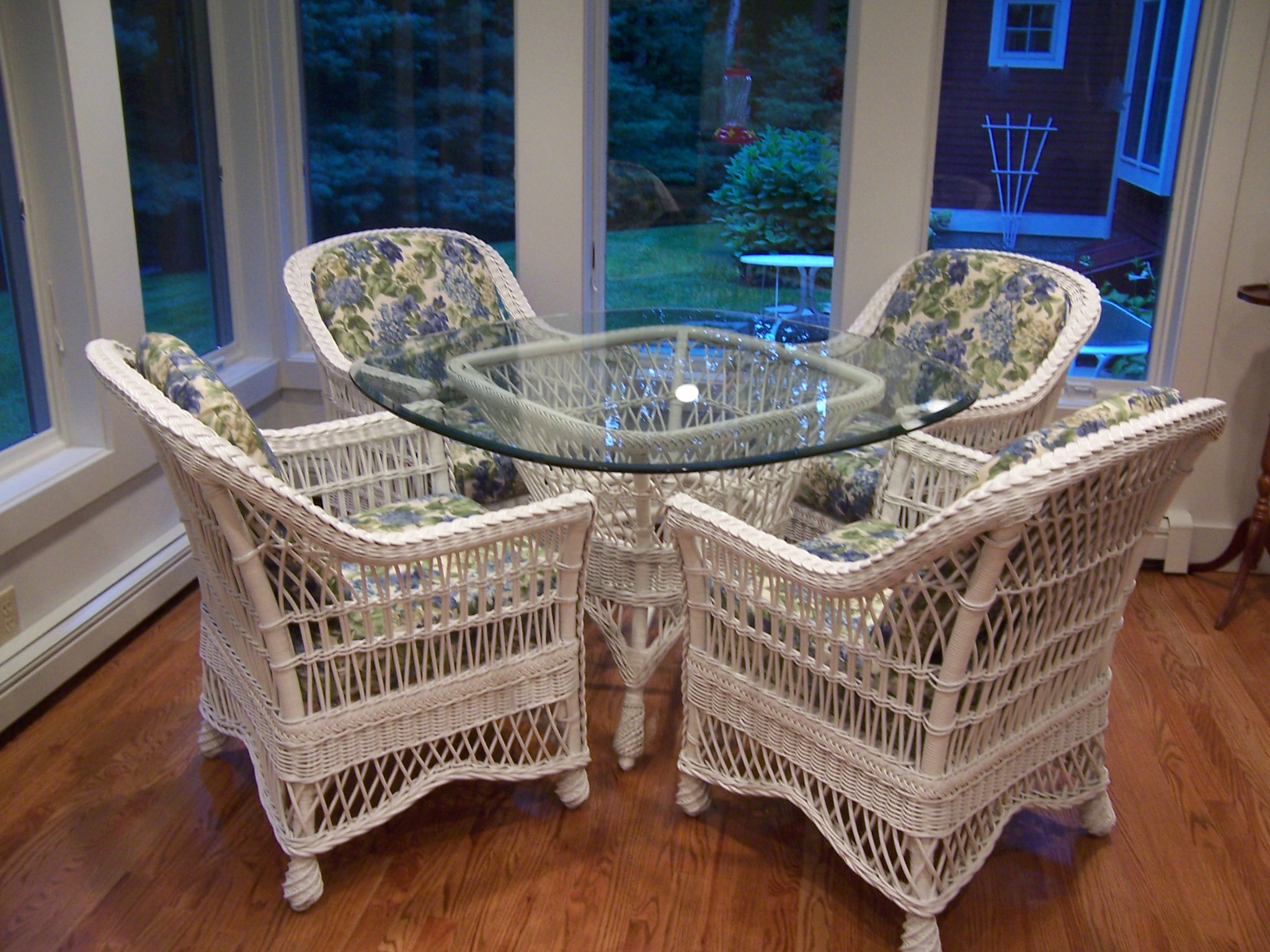 dining room chairs naples